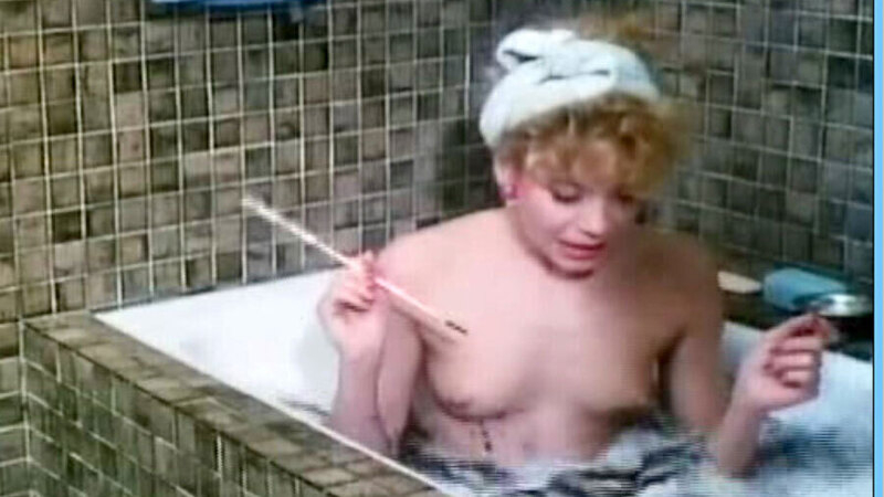 Nudes of Dominique from Vous habitez chez vos parents?. Breasts, bathtub, bubble bath. 623952