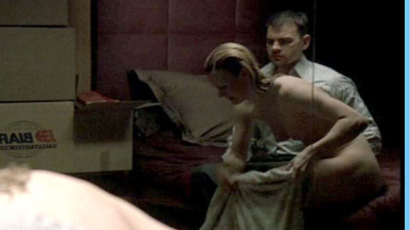 Minna Haapkylä Naked in Le serpent. Breasts, in bed, mirror reflection. 645325