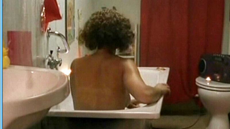 Sexiest Scenes of Kalli from Hab mich lieb!. Sexy, SFW, back exposed. 637415