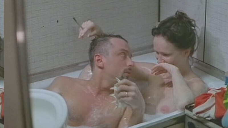 Anna Geislerová Nude as Dasha. Breasts, bathtub, bubble bath. 643130