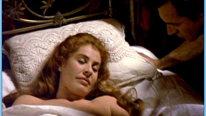 Nina Agustí Nude in Entre naranjos. Breasts, in bed, left breast. 662518