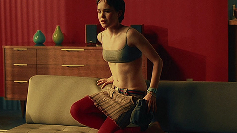 Elliott Page in Hard Candy (2005) Underwear Brunette Kneeling On Ground 689001