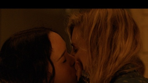 Elliott Page in The East (2013) Sexy Blonde And Brunette Lesbian Kissing 730599
