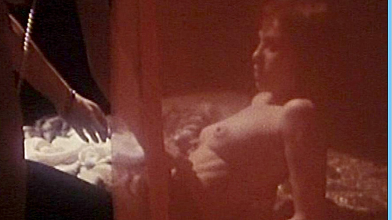 Rosa Fumetto Naked as Marianne. Breasts, Lesbian, in bed, laying down. 777573