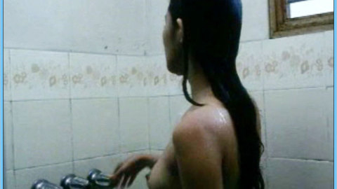 Isabel Reyes in Kahit saan... kung pwede (1998) Breasts Breasts Left Breast 621471