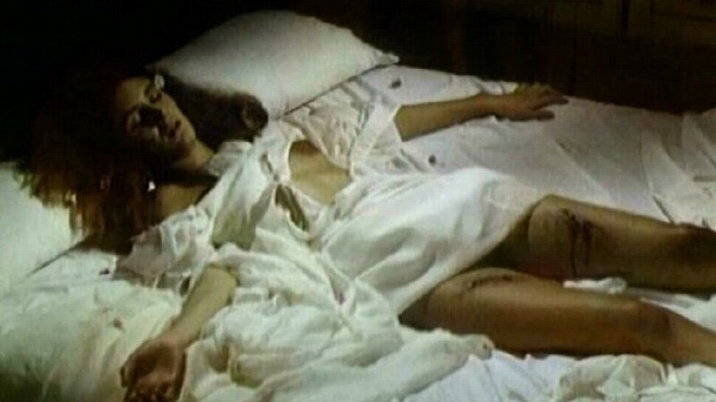Virginia Mataix Nude in Cuentos eróticos. Breasts, brunette, in bed. 567892