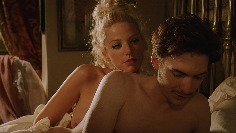Valery Valmond Nude in The Wax Mask. Breasts, blonde, couple in bed. 806332