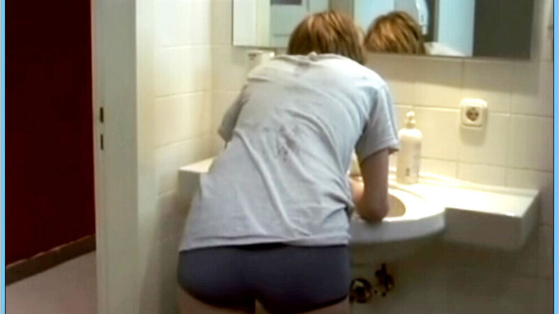 Hottest Caroline Peters Scene in Schöne Frauen. Underwear, panties. 625886