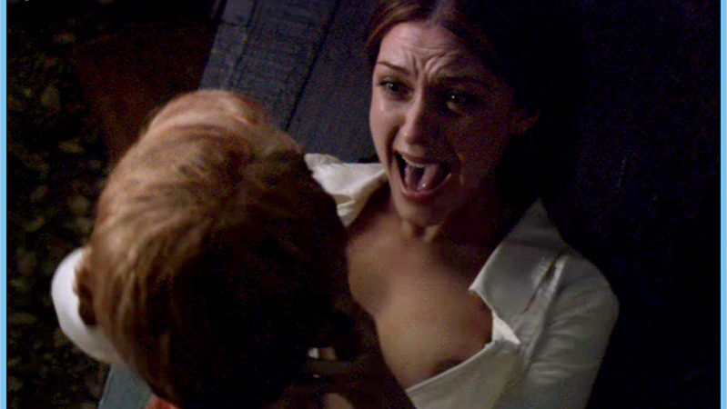 Shelley Bennett Nude in The Hollow. Breasts, brunette, left breast. 626014