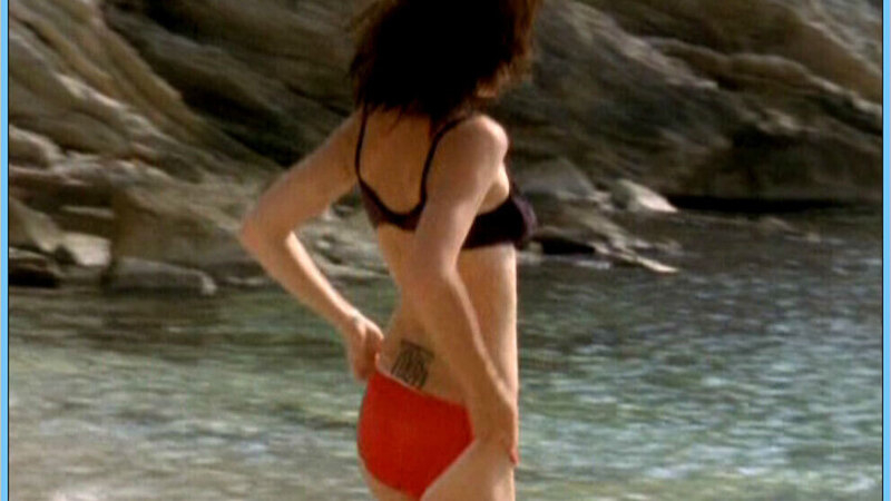 Hottest Veroushka Knoge Scene in Vénus et Fleur. Sexy, SFW, back exposed. 626336
