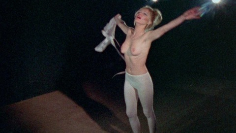 Nudes of Natasha D'Natalie from Bloodsucking Freaks. Breasts, blonde, dancing. 749454