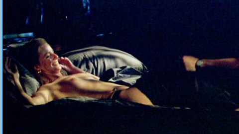 Saskia Troccoli in Feestje (2004) Breasts Breasts Nude 627185