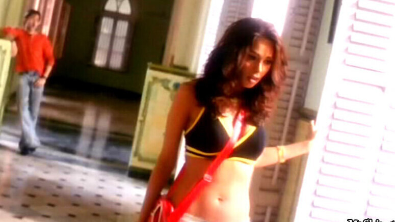 Sexiest Mallika Sherawat Scene in Murder. Sexy, SFW, black bikini. 633787
