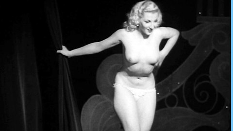 Hilary Dawn in Hollywood Burlesque (1949) Breasts Black And White Breasts 628365