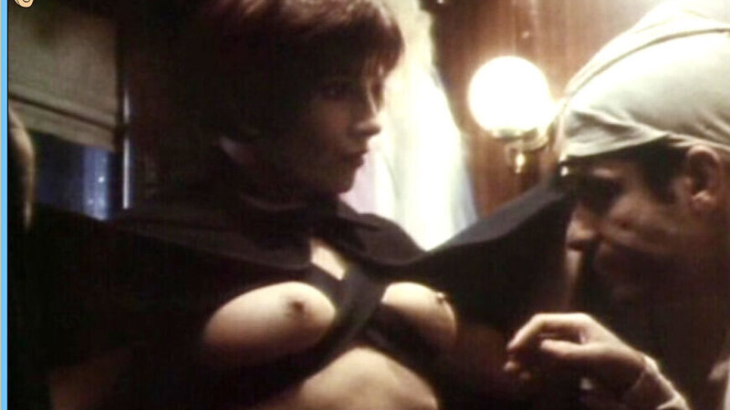 Enfermera from Aquí huele a muerto Naked. Breasts, nude, short hair. 565271