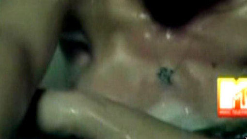 Hottest Gwen Stefani Scene in 4 in the Morning. Sexy, SFW, bathtub. 643922
