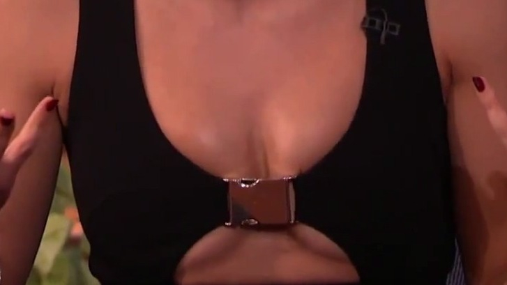 Sexiest Jenna Dewan Scene in Conan. Sexy, brunette, cleavage in dress. 778531