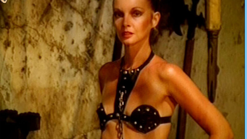 Sexiest Kate Lyra Scene in Mulher Objeto. Sexy, SFW, leather. 629959