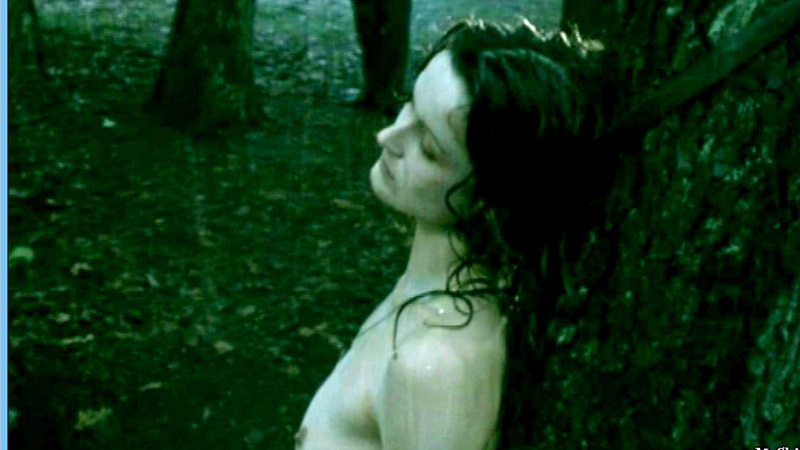 Woman - Tree from Evilenko Naked. Breasts, belt around neck, brunette. 630473