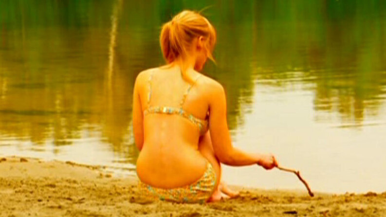 Hottest Jelena Weber Scene in Elementarteilchen. Sexy, SFW, beach. 630230