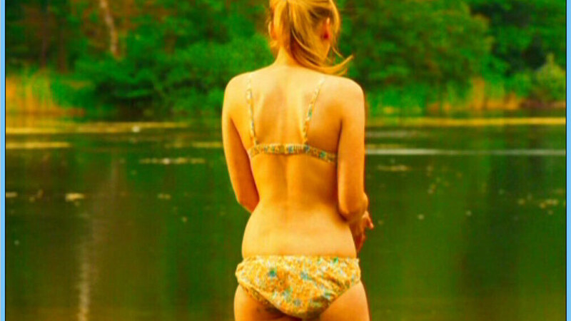 Sexiest Young Annabelle Scenes. Sexy, SFW, bikini. 630232