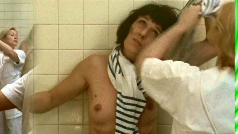 Nudes of Laure from Nos familles. Breasts, Bush, brunette, collage. 647514