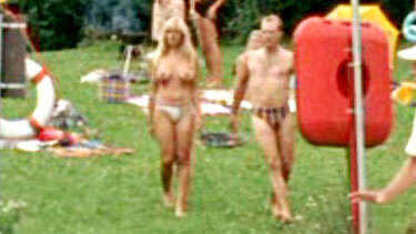 Davorka Tovilo Nude as Sexy Badenixe. Breasts, beach, blonde. 632210
