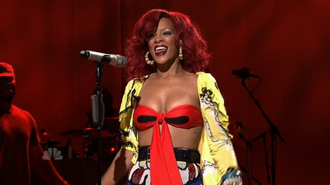 Rihanna in Saturday Night Live (1975-2025) Sexy Big Breasts Black 690292