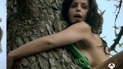 Marta Torné in El Internado Breasts Black Hair Breasts 665154