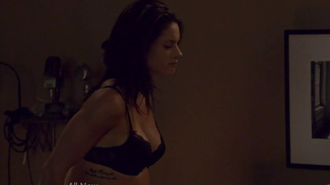 Missy Peregrym in Rookie Blue (2010-2015) Underwear Brunette Cleavage 744561