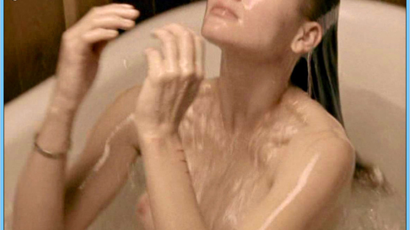Nudes of Sarah Tabbott from Show Me. Breasts, bathtub, nude. 632808