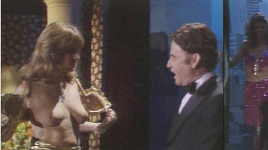Judy Foster Naked in Bizarre. Breasts, blonde, cleavage. 658225