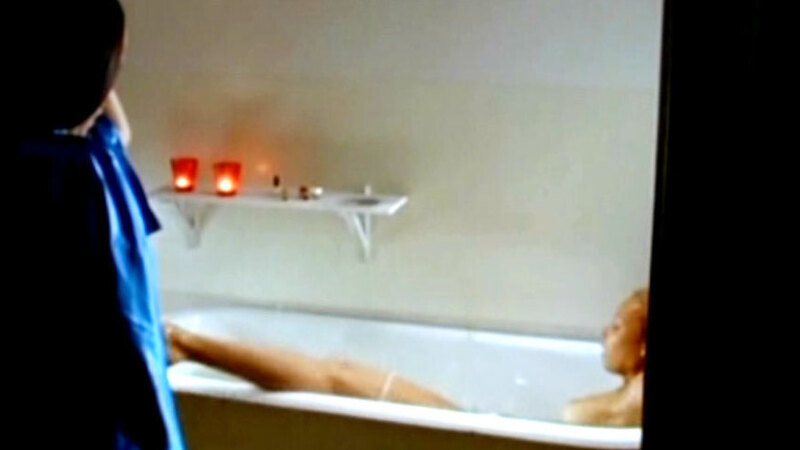 Kordula Kohlschmitt Nude in Pauvre Diable. Breasts, bathtub, brunette. 634306
