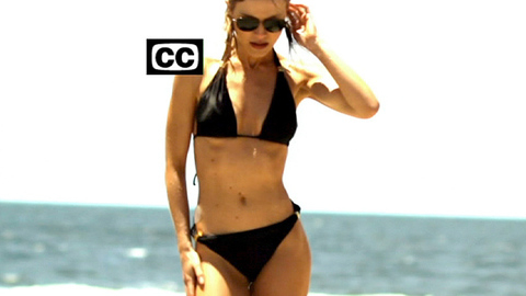 Gabriella Pession in Wilfred (2011) Bikini Beach Bikini 700287