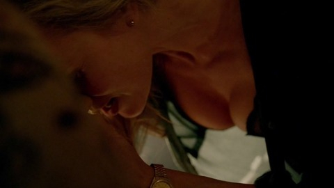 Stephanie Vogt in Strike Back (2010-2020) Underwear Black Bra Cleavage 770538