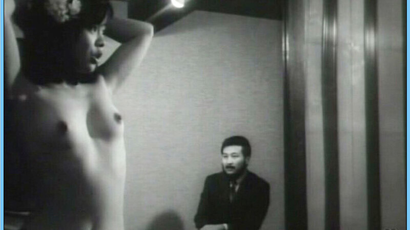 Kuniko Ishii Naked in Hatsukoi: Jigoku-hen. Breasts, Asian, black and white. 635971