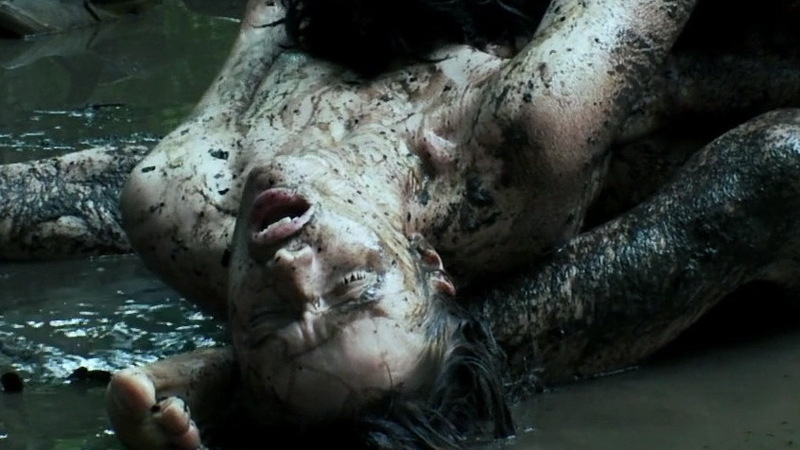 Sara Forestier Naked as Elle. Breasts, brunette, covered in mud. 736413