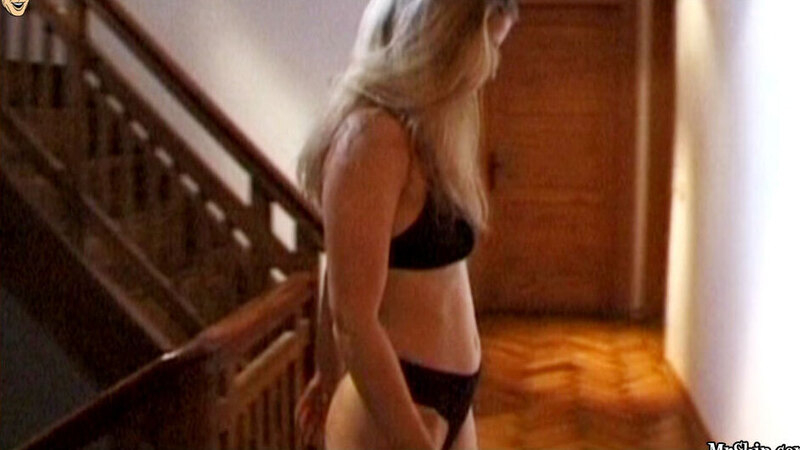 Sexiest Scenes of Sophie from Das Zimmer. Underwear, SFW, black bra. 639107