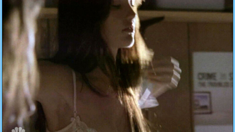 Hottest Minka Kelly Scene in Friday Night Lights. Underwear, SFW, brunette. 664574
