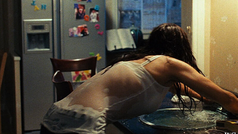 Sexiest Scenes of Amy Carson from Mirrors. Sexy, wet shirt. 651533