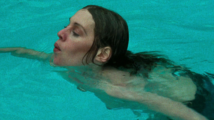 Marta Heflin Nude in A Star Is Born. Breasts, nude, pool. 721732