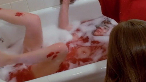 Carolyn Stellar in Devil Times Five (1974) Breasts Bathtub Blood 639597