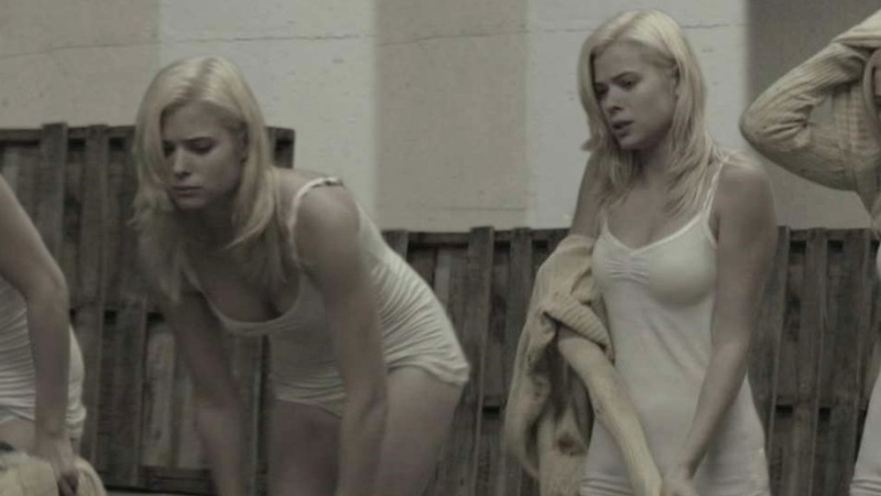 Sexiest Scenes of Mel from Shuttle. Underwear, SFW, blonde. 673793