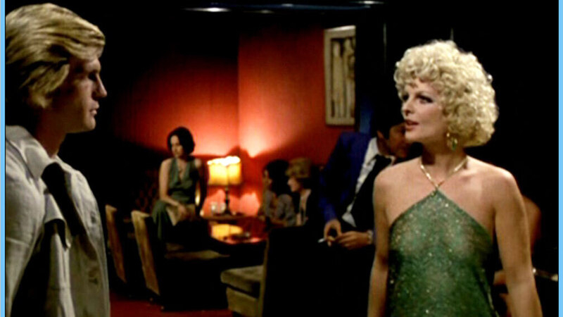 Sexiest Gisela Hahn Scene in I padroni della città. Sexy, blonde, curly hair. 640045