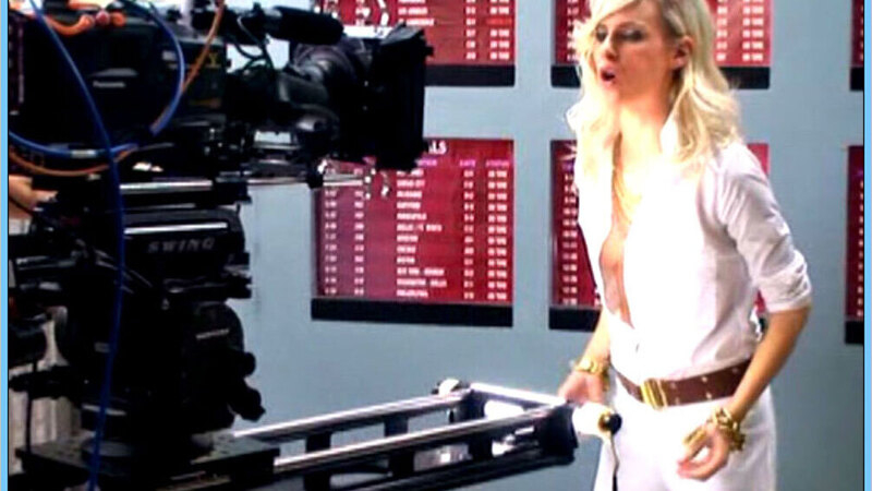 Snakes on a Plane's Sexiest Scenes with Maja Ivarsson. Sexy, blonde, camera. 636618