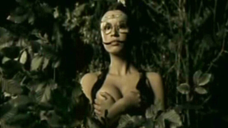 Natalia Avelon Nude as Uschi als Teenager. Breasts, accidental skin, brunette. 643334