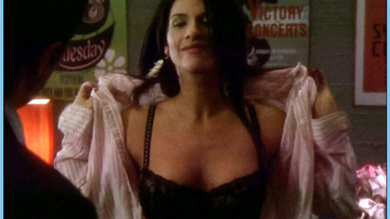 Sexiest Gina La Piana Scene in Studio 60 on the Sunset Strip. Underwear, black bra, brunette. 664543