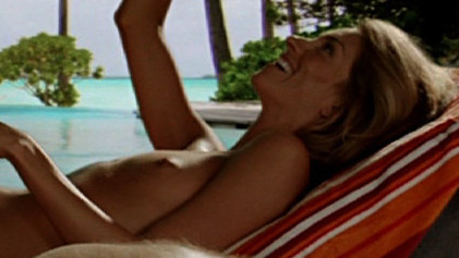 Dawn Olivieri Naked in House of Lies. Breasts, beach, drinking wine. 706417