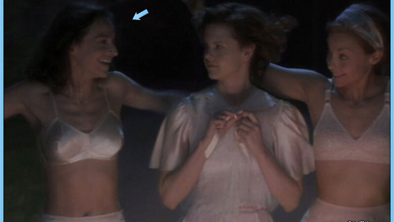 Hottest Katy Selverstone Scene in Divine Secrets of the Ya-Ya Sisterhood. Underwear, SFW, black hair. 635348
