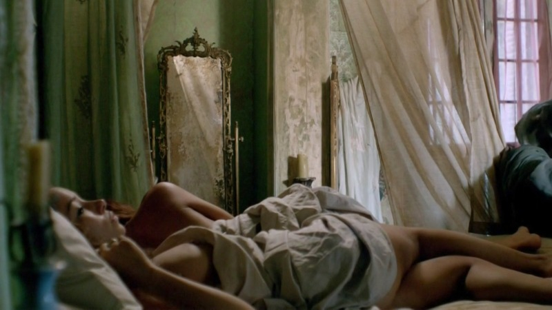 Sexiest Jessica Parker Kennedy Scene in Black Sails. Sexy, couple in bed, nude. 757819